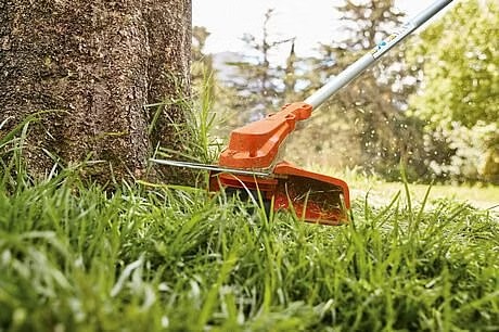 STIHL FSA 60 R Battery Cordless Brushcutter Set With Battery & Charger - Image 4